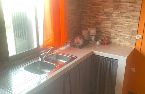 Cayenne Apartment | T2 Près du Centre de Ville de Cayenne Libre Service à Proximité et Arrêt de bus