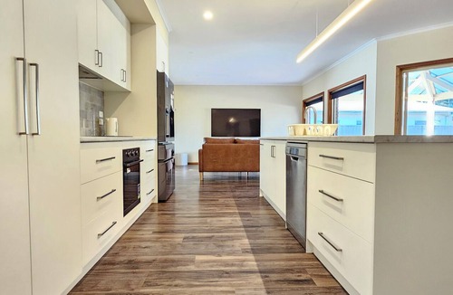 Waterhouse House | Tahara Lodge - Ideal for those larger families!