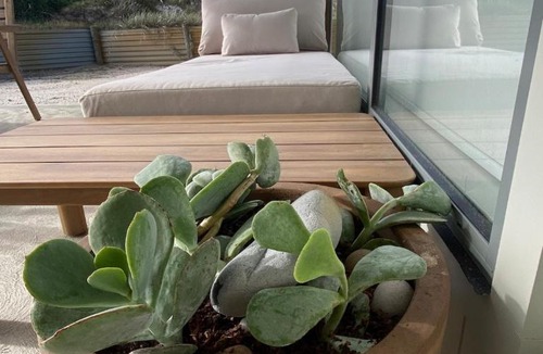 Lulworth Apartment | Tam O'Shanter Hideaway - Cabin 3