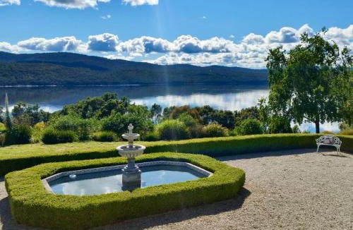 Rowella House | Tamar Valley Wine Route - Pointe Rapidé Estate & Vineyard