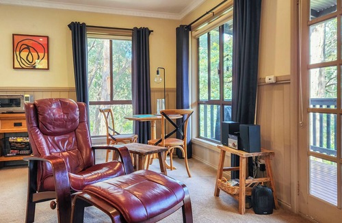 Hepburn Springs Cottage | Tarilta Cottage at Hepburn Mineral Springs Reserve