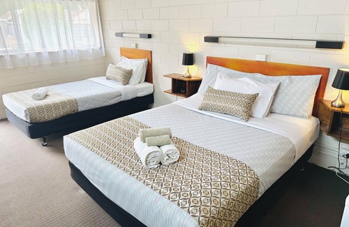 Yea Hotel | Tartan Motel,Yea