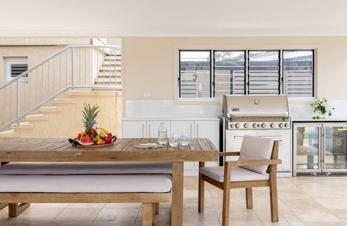 Yamba House | Tecoma 3 - Most Popular Waterfront with Private Pontoon and Pool - Holiday Yamba