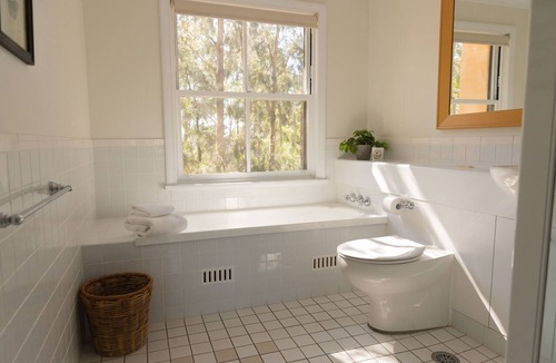 Pokolbin Villa | Tempranillo 3br Villa within Cypress Lakes Resort