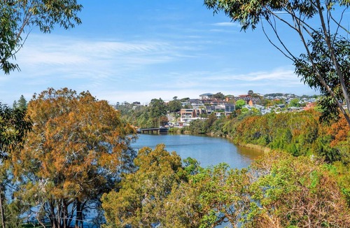 Terrigal House | Terrigal Sunrise with lake views
