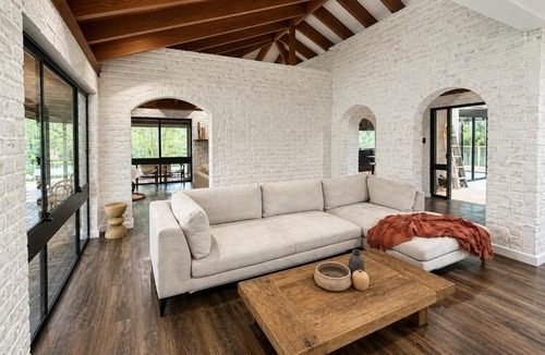 Holgate House | The 5th Acreage