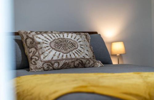 Welland House | The Arlington - Easy Stay near Entertainment & CBD