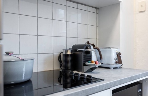 Perth Apartment | The Art Deco Darling: Espresso & Velvet on Bulwer