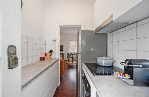 Perth Apartment | The Art Deco Darling: Espresso & Velvet on Bulwer