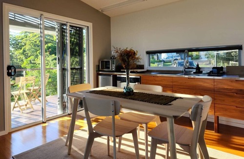 Peachester Condo | The Artists Studio, Sunshine Coast Hinterland
