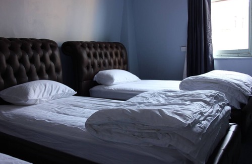 Hobart Central Business District Hostel | The Backpackers Imperial Hotel - Hostel