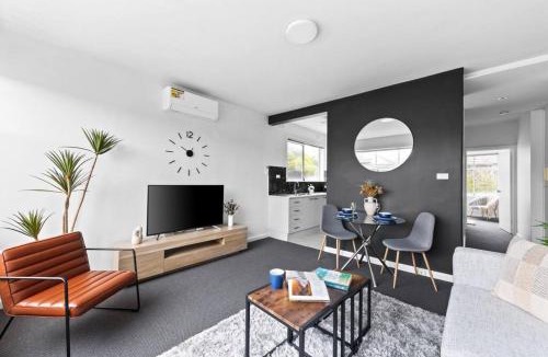 Elwood Apartment | The Bluewater Nest