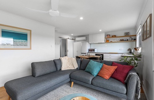 Warrnambool House | The Bungalow - Your Stylish Warrnambool Retreat
