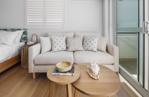 North Bondi Apartment | The Bungalows Queen 5