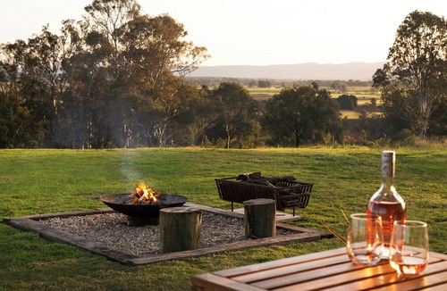 Freemans Reach Cabin | The Bunker - Malniri Park tranquil cabin accomodation