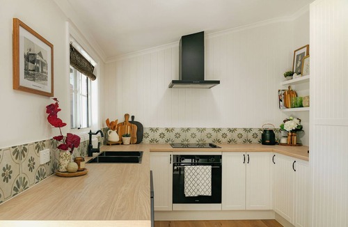 Williamstown House | The Butcher's Cottage | New Barossa Valley Stay