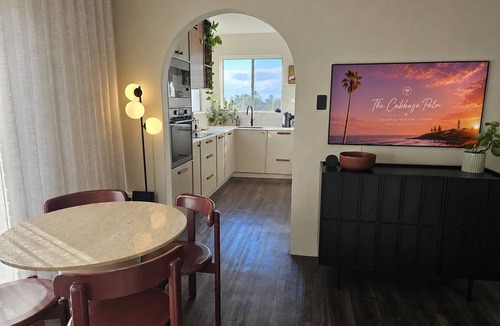 Kiama Apartment | The Cabbage Palm | Coastal Escape | 150m from Kiama's Main Street