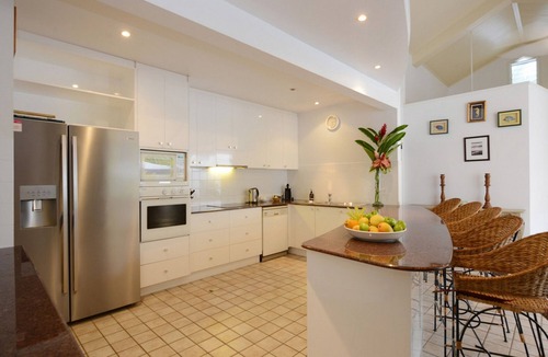 Port Douglas Villa | The Condo - 4 Bedroom Villa Close to Beach & Town