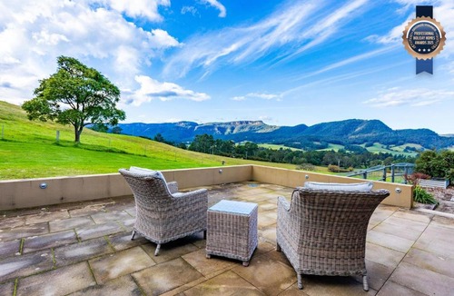Barrengarry House | The Dairy at Cavan I Kangaroo Valley I Stunning Views