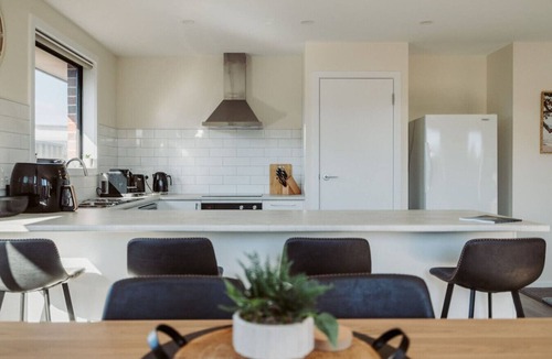 Shearwater House | The Drift Haus- Shearwater