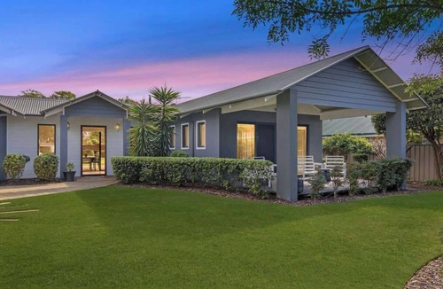 Dunsborough House | The Enclave—A Family Alfresco Retreat