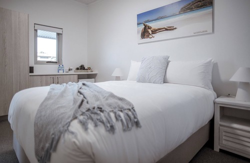 Esperance Hotel | The Esperance Accommodation