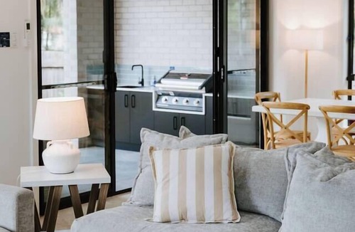 Central Mudgee House | The Farm Refined Country Retreat near Town Centre