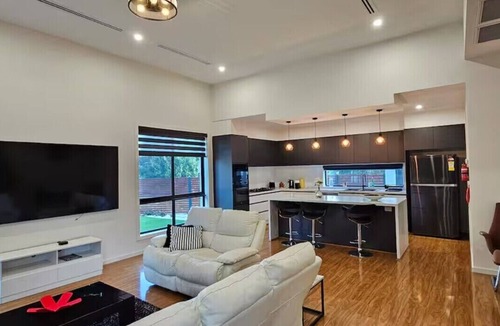 Giralang House | The Grand Haven