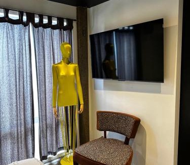 Hawthorne Apartment | The Hawthorne