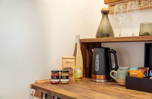 Upper Wakefield Apartment | The Homestead Studio - Intimate Vineyard Stay
