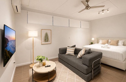 Chermside Apartment | The Ivory Palm | Boutique Studio Escape