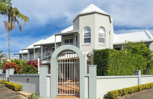 Coffs Harbour House | The Jetty Retreat - 1km from Jetty Beach