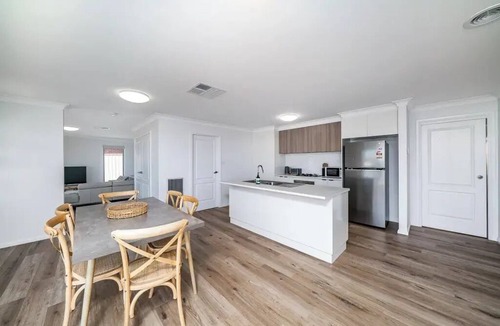 Gobbagombalin Apartment | The Jumbuck