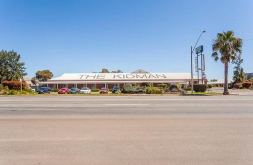 Griffith Hotel | The Kidman Wayside Inn
