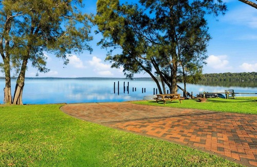 St. Georges Basin Apartment | The Landing Pad by Experience Jervis Bay