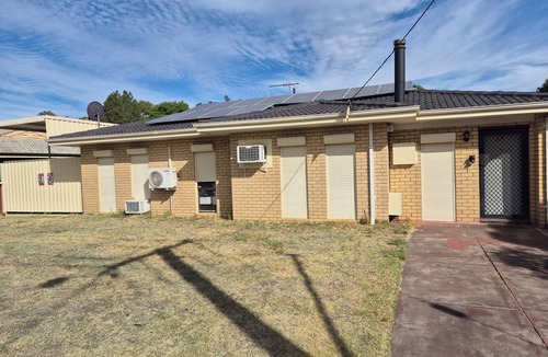 Armadale House | The little house that could Lots of space for activities Furnished in boatwood