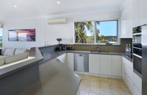 Avoca Beach House | The Lookout - Never-ending Views