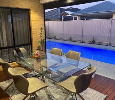 Southern River Villa | The Lux Dip