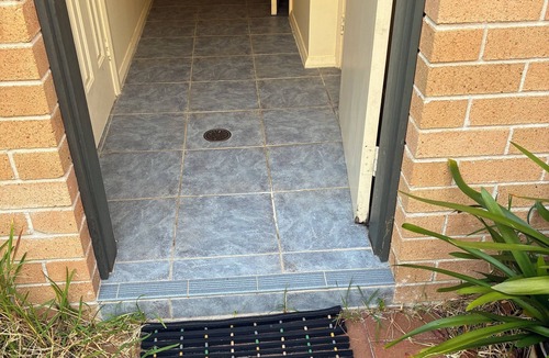 Fingal Bay Apartment | The Mango Tree, Fingal Bay