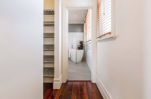 Hawthorn House | THE MARIGOLD