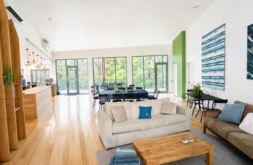 Forrest House | The Masked Owl Retreat