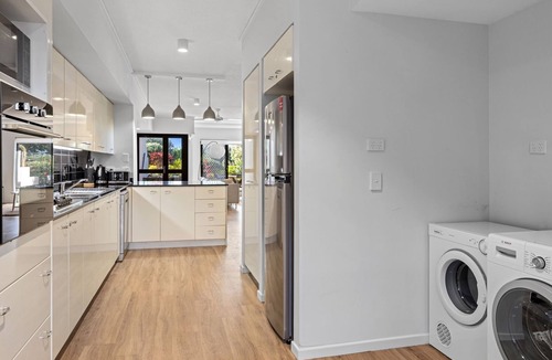 Sunrise Beach Apartment | The Mews 2 Sunrise Beach