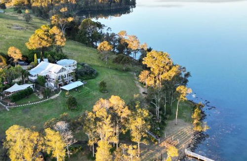 Coomba Bay House | The Moorings Lakehouse