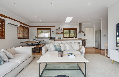 Mount Victoria House | The Mount Vic Escape Fire Pit & Bush Views