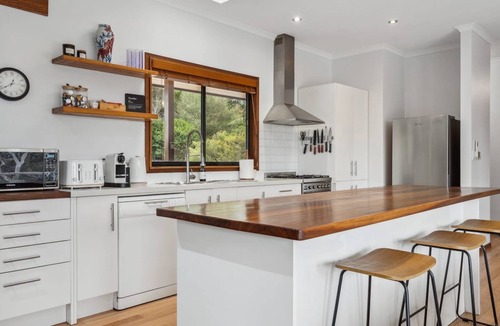 Mount Victoria House | The Mount Vic Escape Fire Pit & Bush Views