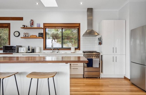 Mount Victoria House | The Mount Vic Escape Fire Pit & Bush Views