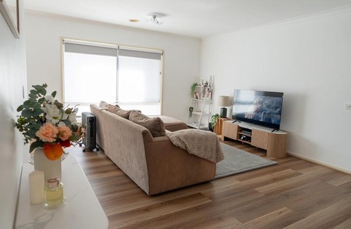 Warrnambool House | The Napthine 4 Bedroom Warrnambool Holiday Home