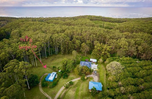 Urunga Cottage | The Nutty Bungalow.an organic nut orchard by the beach.
