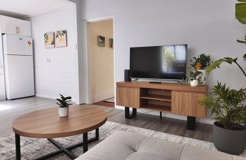 South Melbourne House | The Parkside Luxe Escape - Entire CBD 2 Bedroom House
