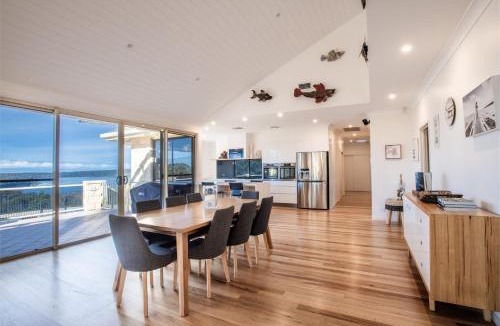 Broadwater House | The Peninsula